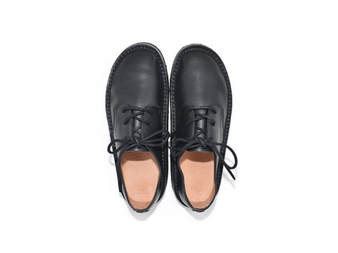 3 EYELET SHOES